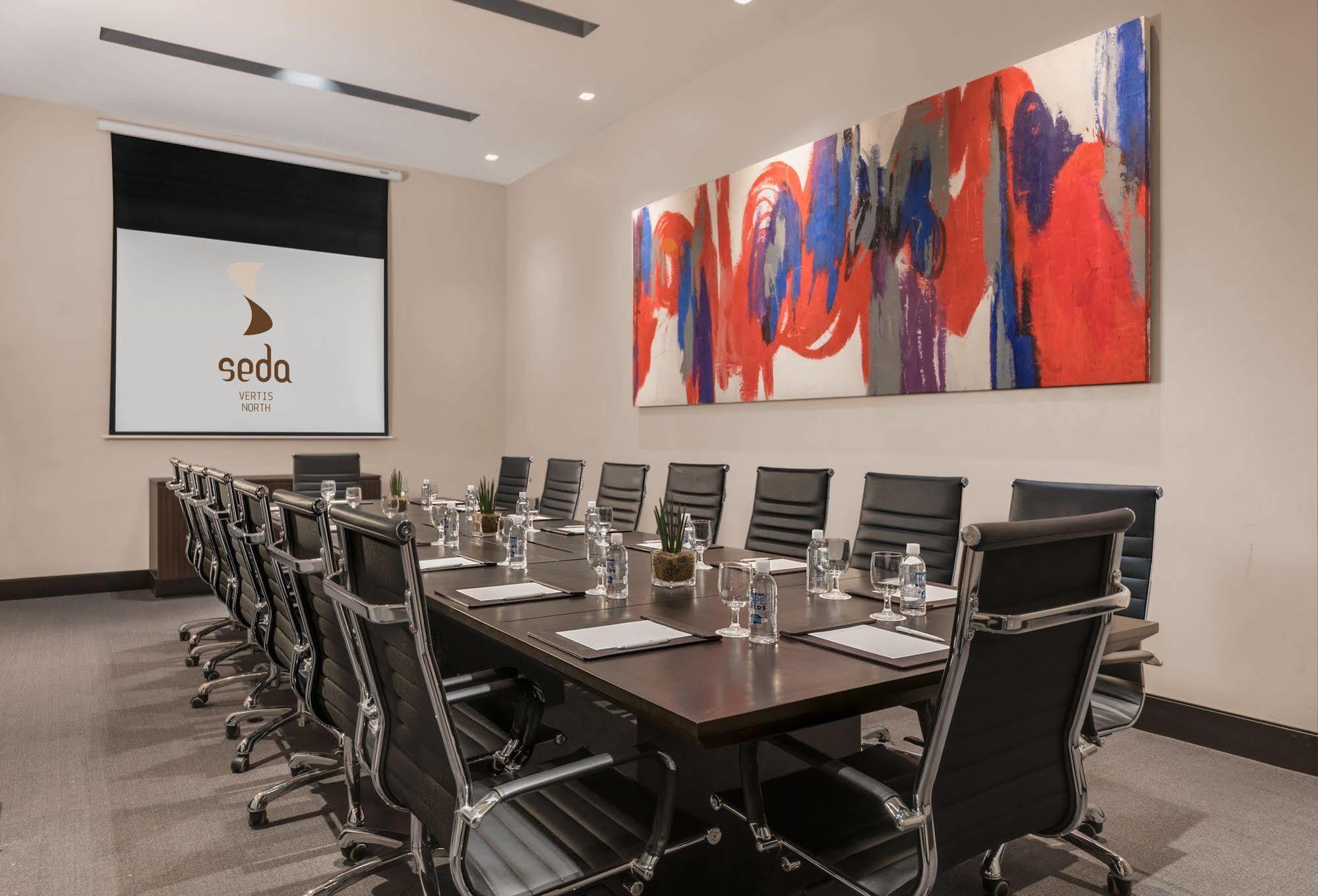 Seda Vertis North Quezon City Zewnętrze zdjęcie Boardroom at Seda Hotel